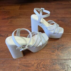Esperanza Platform Heels